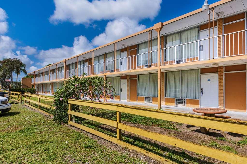 Red Roof Inn Vero Beach - I-95 Dış mekan fotoğraf