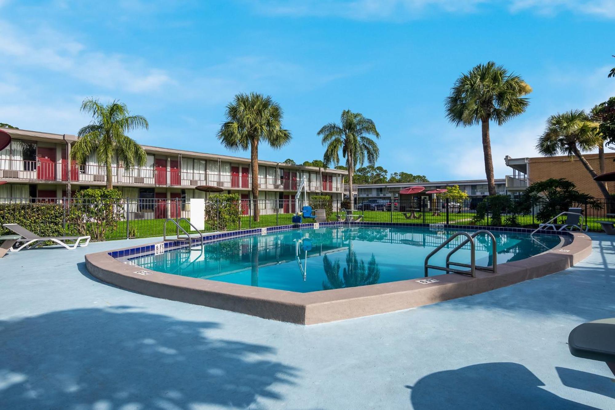 Red Roof Inn Vero Beach - I-95 Dış mekan fotoğraf