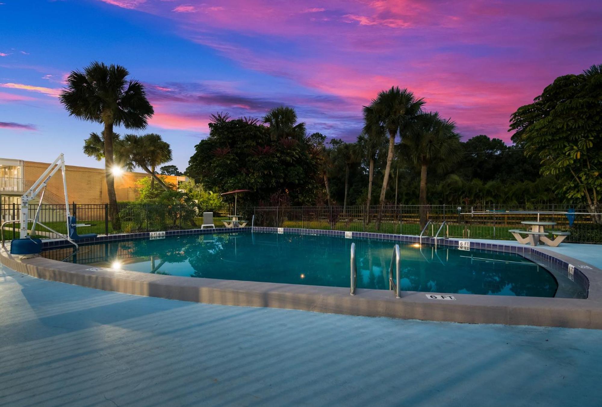 Red Roof Inn Vero Beach - I-95 Dış mekan fotoğraf